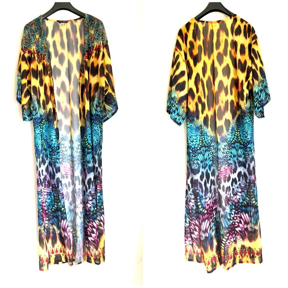 NWOT VENUS Women S/M Vibrant Abstract Animal Print Embellished Long Kimono Top